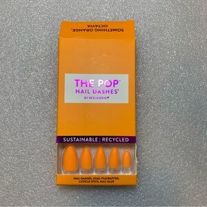 The Pop Nail Dashes by Red Aspen - Vibrant Orange Press-On Nails